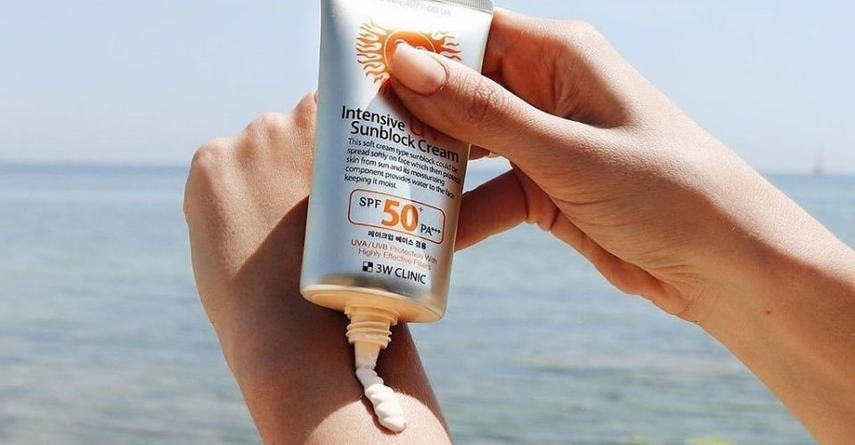 Apply sunscreen when using a retinoid