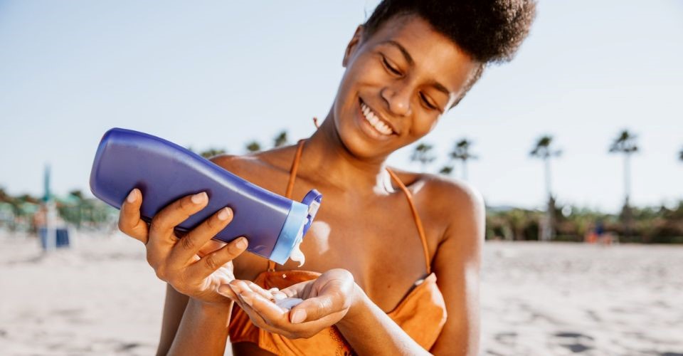 You should pick oil-free sunscreen