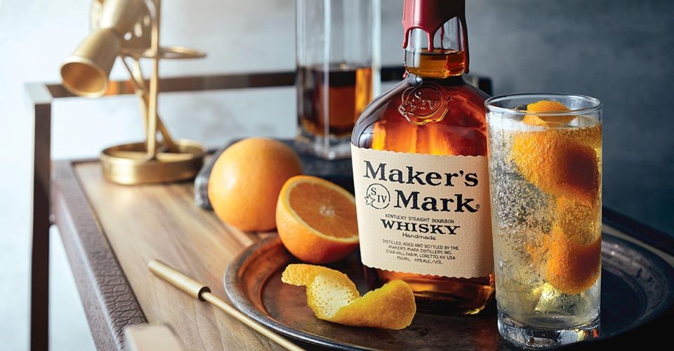 Prefer your whiskey neat or mixed? 🥃 Get FREE mixers when you