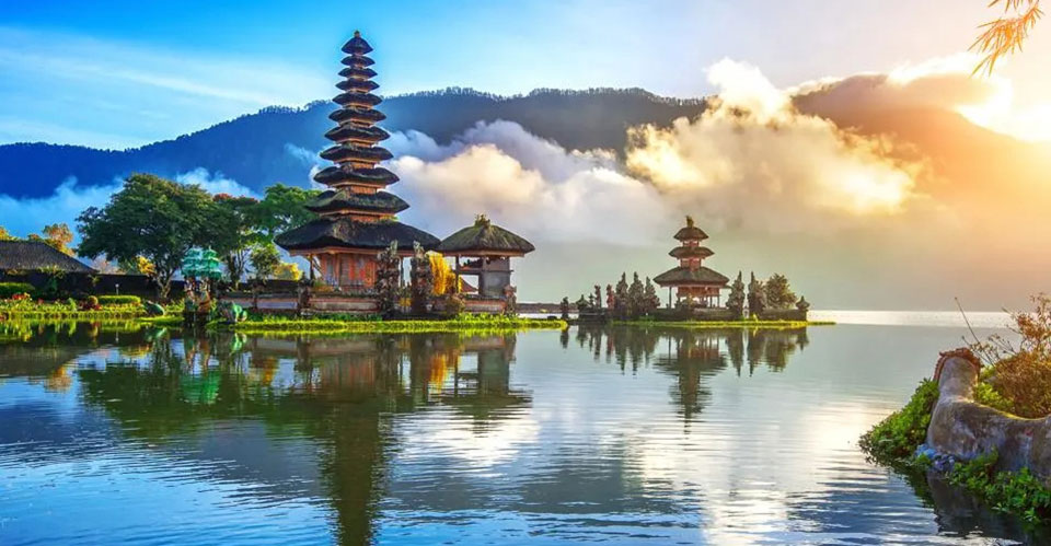 Bali tourists will be asked to scan the QR code on arrival