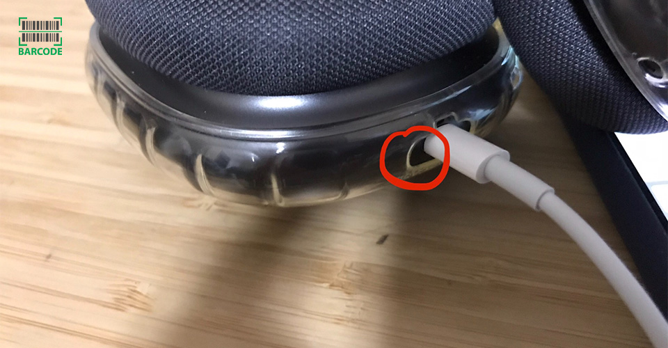 How to fix the AirPod Max charging light not on?