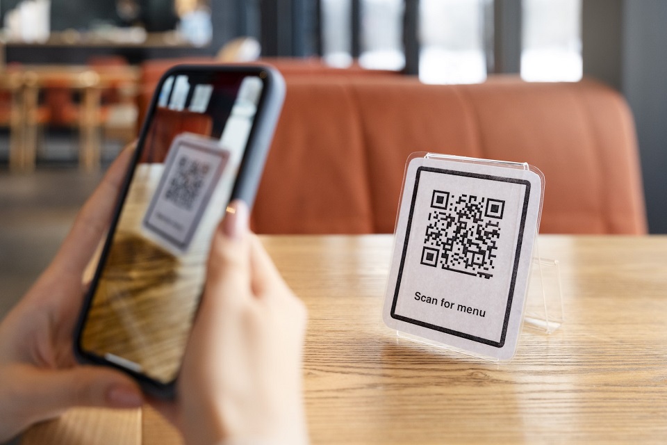 Restaurants Use QR Codes to Combine Both Digital and Physical Channels
