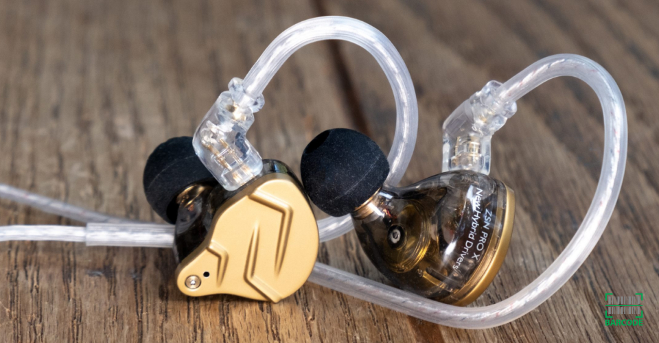 KZ ZSN earbuds