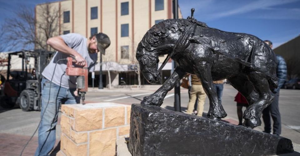 Upgrades to QR Codes for the Bronze Statues on Capitol Avenue