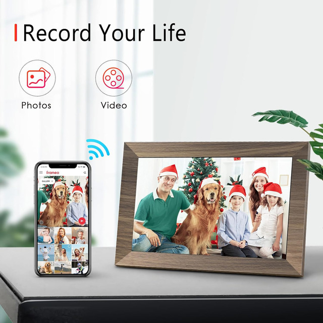Digital family picture frame