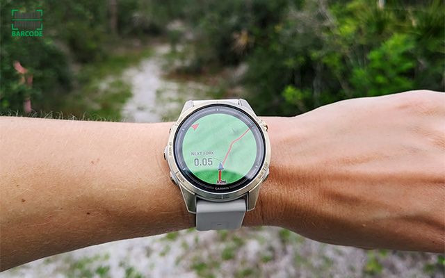A Garmin hunting GPS watch comes with excellent mapping