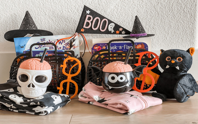 How to choose Halloween gifts for toddlers